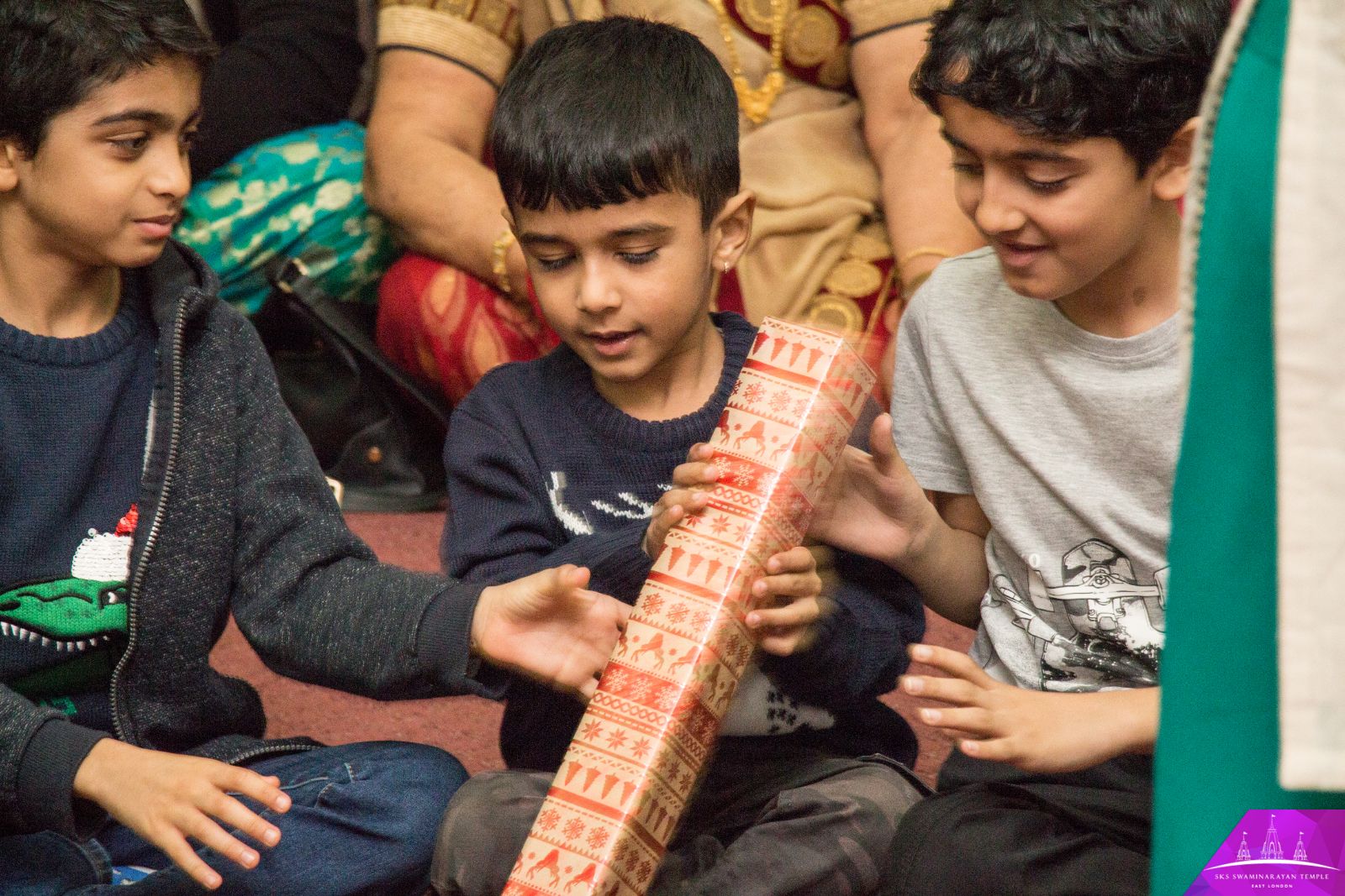 ©1987-2017 SKS Swaminarayan Temple East London